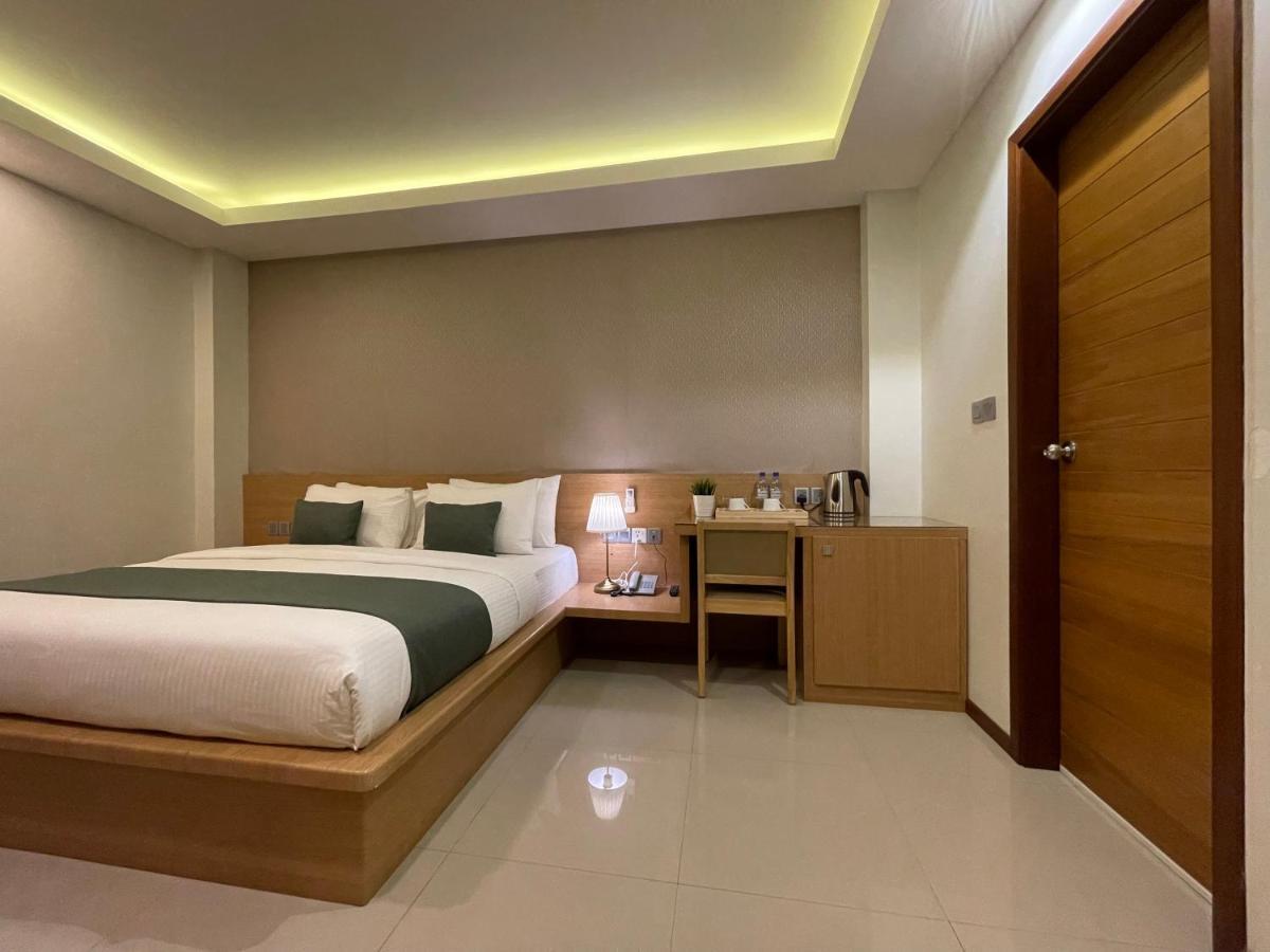 Huvan Beach Hotel At Hulhumalé Eksteriør billede