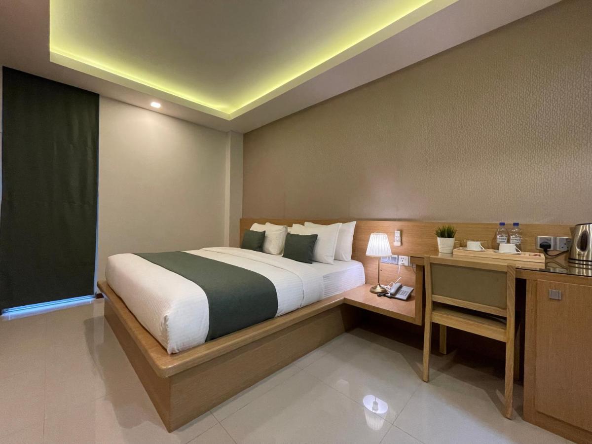 Huvan Beach Hotel At Hulhumalé Eksteriør billede