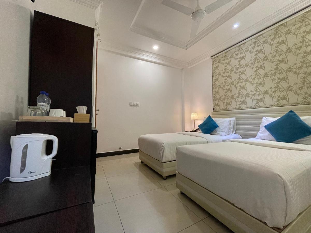 Huvan Beach Hotel At Hulhumalé Eksteriør billede