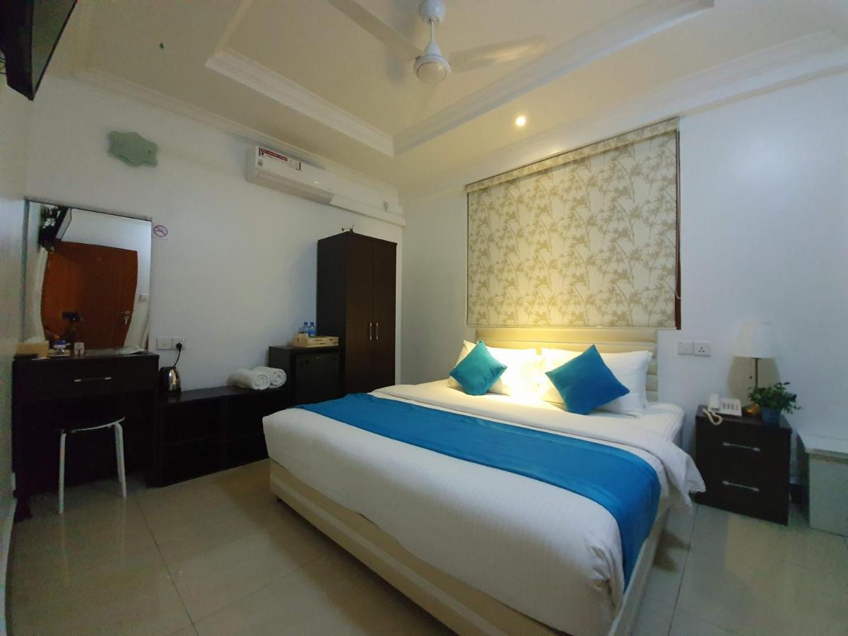 Huvan Beach Hotel At Hulhumalé Eksteriør billede