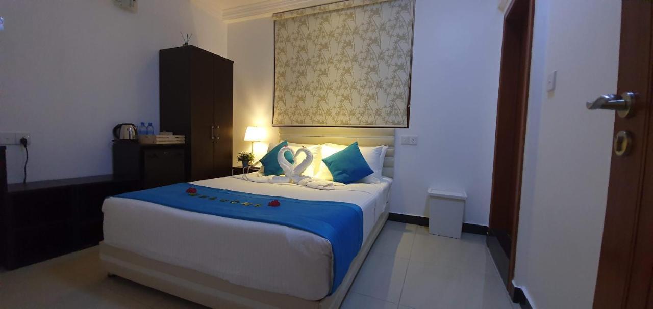 Huvan Beach Hotel At Hulhumalé Eksteriør billede