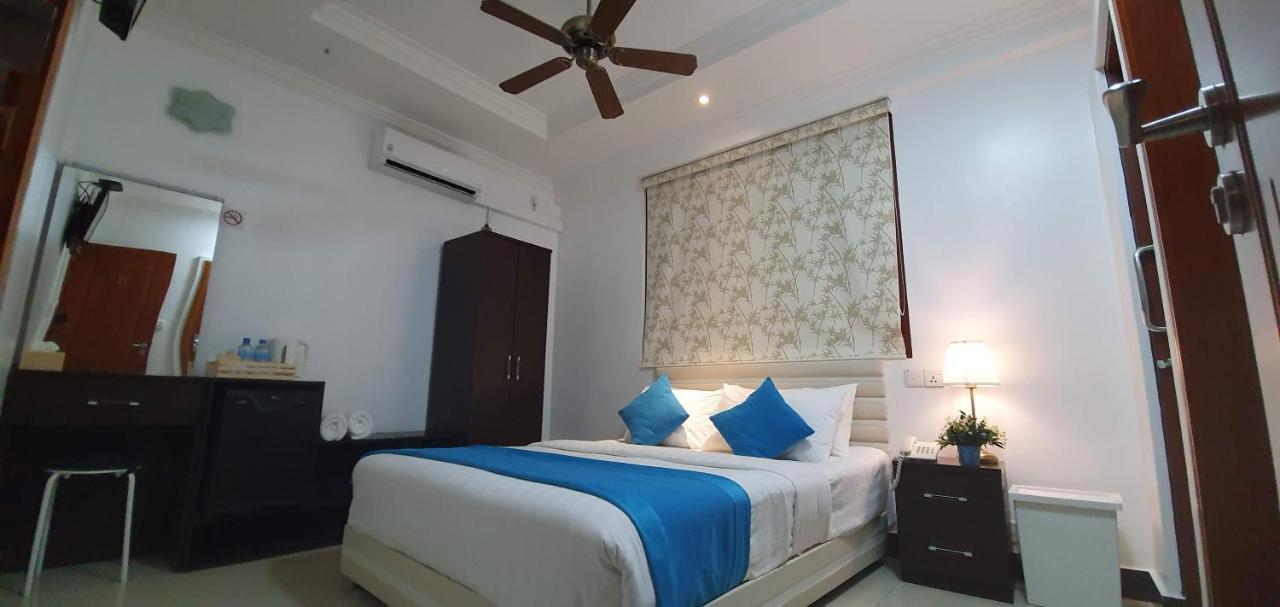 Huvan Beach Hotel At Hulhumalé Eksteriør billede