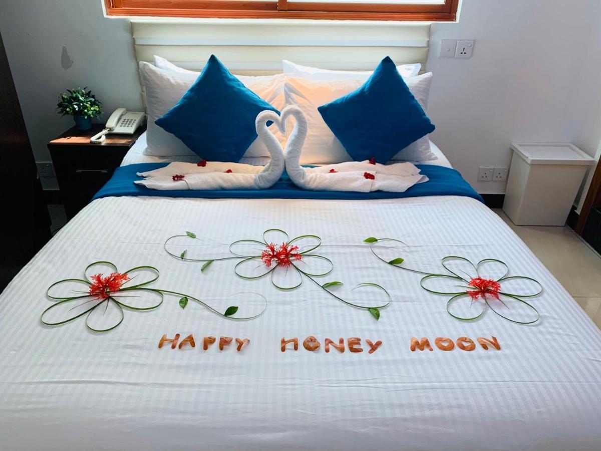 Huvan Beach Hotel At Hulhumalé Eksteriør billede